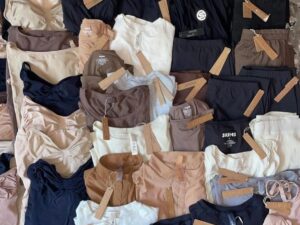 Buy Assorted Mixed Skims Pallets 200 mixed units – Wholesale Shapewear & Loungewear Deals!