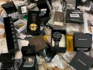 Buy a Mixed Jewelry Pallet