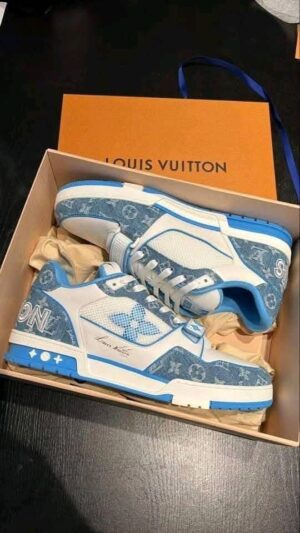Buy branded shoes pallet
