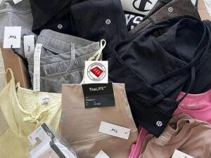 Buy premium Lululemon clothing pallet