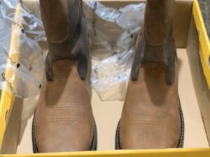 Buy cheap Carhartt boots pallets - Image 8