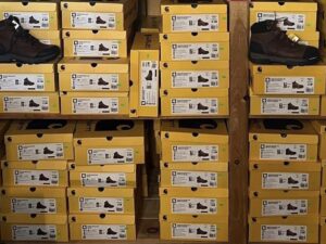 Buy cheap Carhartt boots pallets - Image 9
